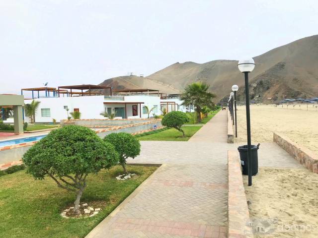 Hermoso Lote de Playa - Plano y con Vista Panoramica y Frente a Piscina Principal