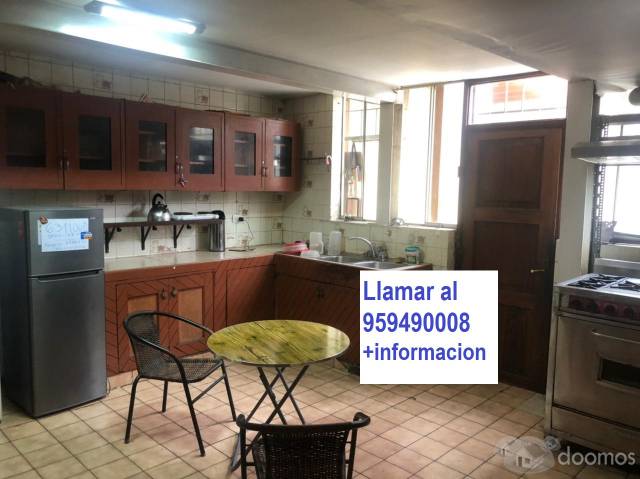 SAN BORJA US$ 559,000  3x1 OPORTUNIDAD 1 CASA CON 2 DEPARTAMENTOS AT 298 AC 440 metros