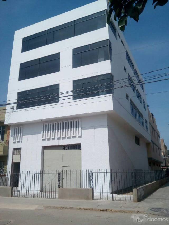 Local Comercial y Edificio de Oficinas - VENDO