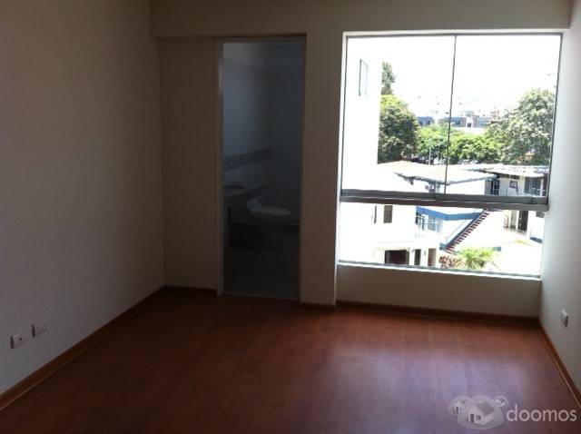 PRECIOSO DUPLEX DE ESTRENO EN CALLE MALAGA -SURCO 240M2 FRENTE A PARQUE