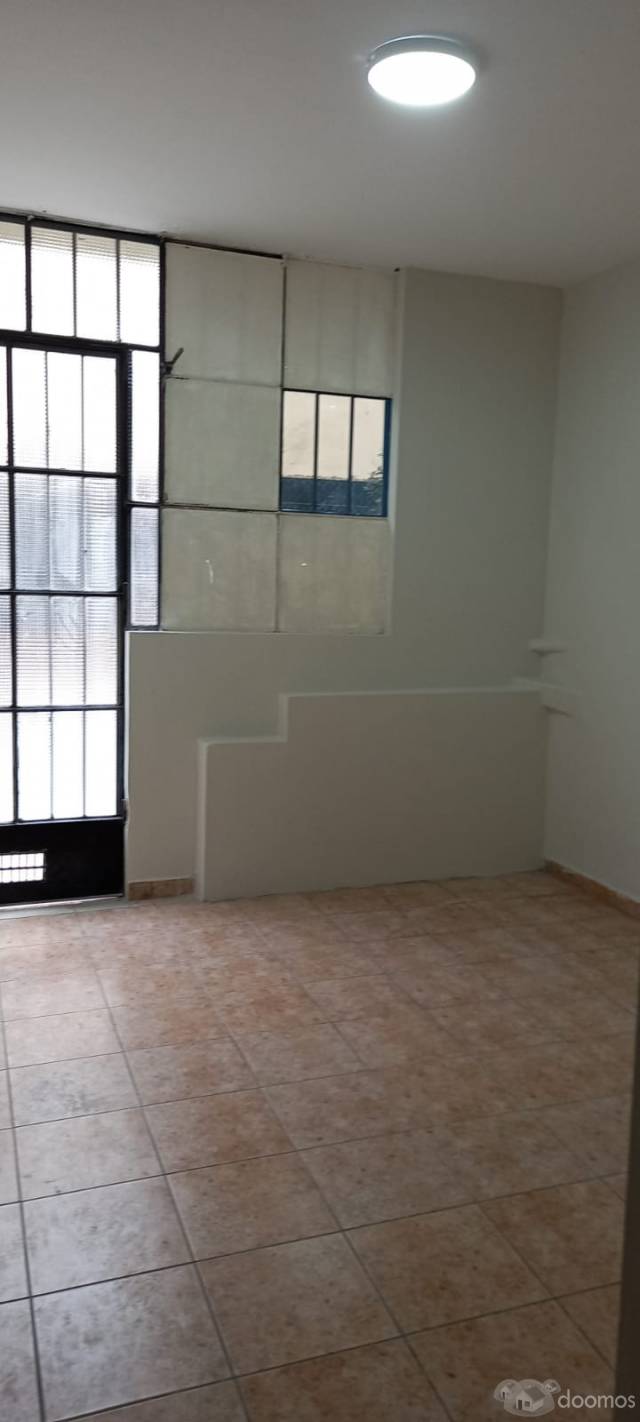 Duplex en Alquiler - 1 Habitacion Urb El Pacifico, SMP