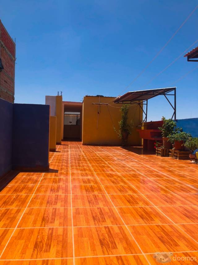 VENTA DE OCASION: CASA AMPLIA 2 PISOS (A 3 MIN. DEL CENTRO DE TACNA)