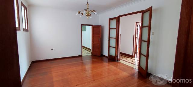 Hermoso Apartamento con Increíble Vista a La Plaza Principal de La Punta