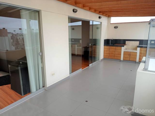 Surco VISTA ALEGRE - Venta DUPLEX Penthouse de 274m² - 4dorm(2 c/Baño privado) + 2terrazas + 2cocheras - Edificio de 4 pisos con Ascensor Directo