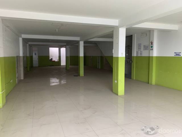 ALQUILO LOCAL COMERCIAL 200 METROS CUADRADOS