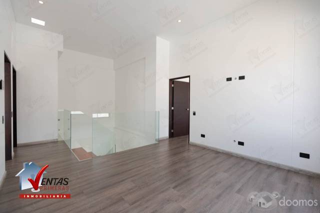 Hermosa casa de estreno en exclusivo condominio de tan solo tres casas, Este bello condominio destacado por su exquisita arquitectura moderna y sus acabados de lujo. ¡No te pierdas la oportunidad de v