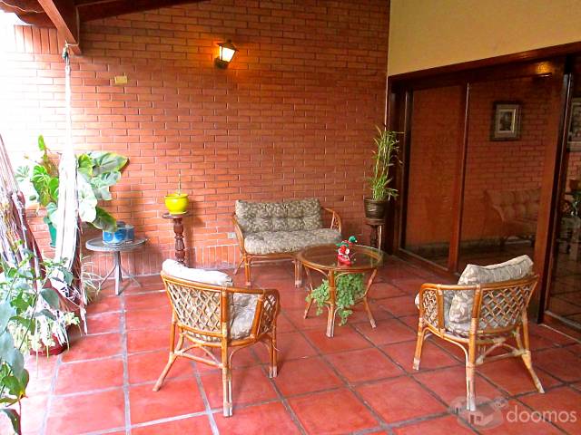 Se vende hermosa casa en San Borja zona residencial