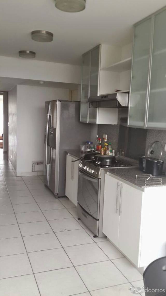 EXCLUSIVO DEPARTAMENTO CASI NUEVO FRENTE AL GOLF, CON PISCINA, GYM, JUEGOS, SALON DE FIESTAS, BILLAR, SALON DE CINE