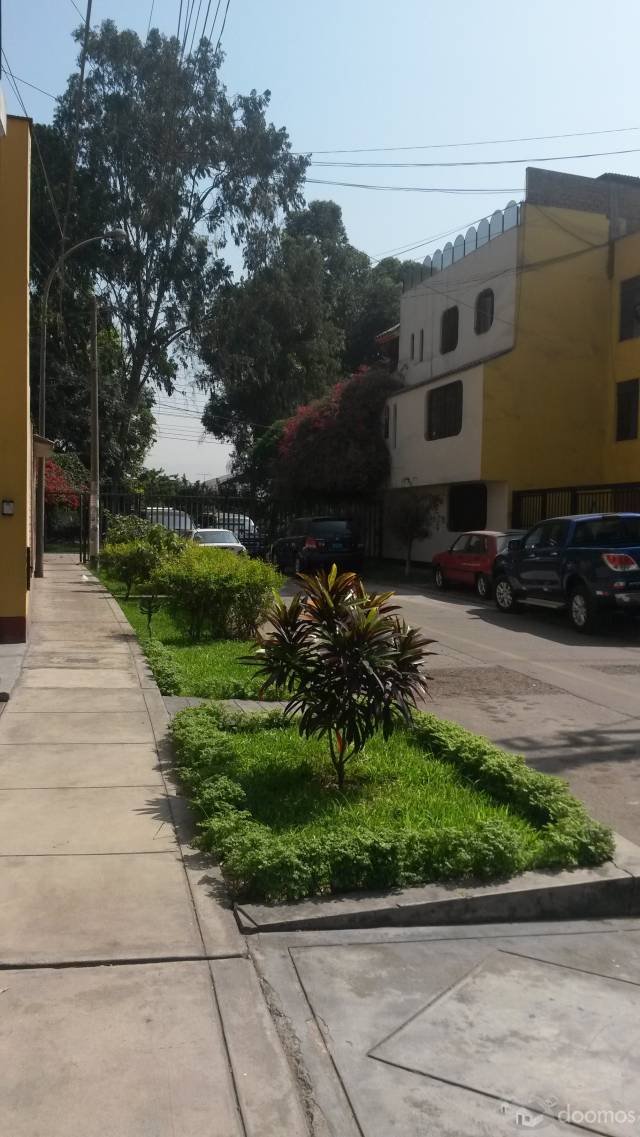 VENDO DEPARTAMENTO 2DO. PISO  CERCA AV. CONSTRUCTORES