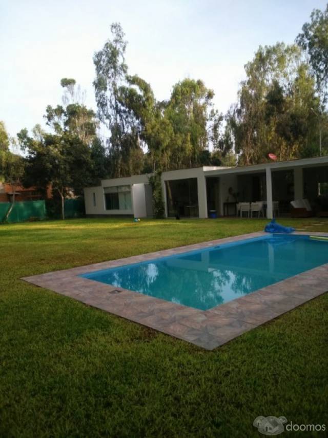 VENTA DE CASA DE CAMPO - LURIN