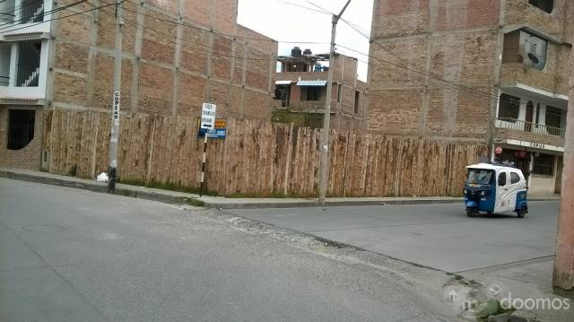 VENDO TERRENO (210M2) URB. HORACIO ZEBALLOS / CAJAMARCA