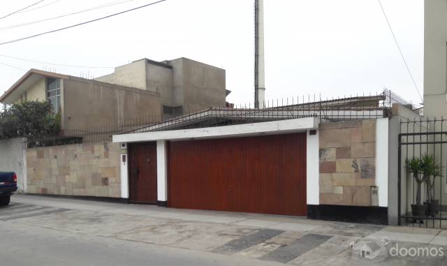 CASA EN VENTA URB. SAN BORJA SUR II ETAPA