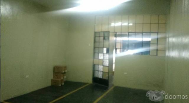 Alquilo Local Comercial En Zona Altamente Comercial - U$S 1.500,00