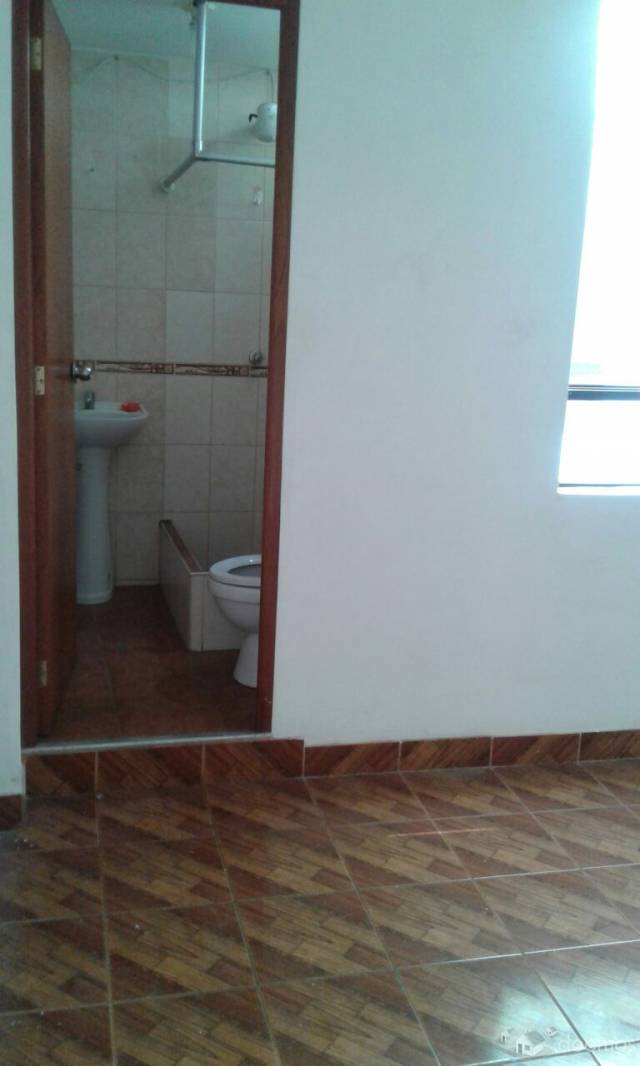 Alquilo departamento en zona residencial de Los Olivos 160 mt2