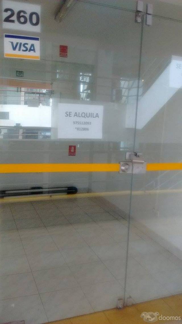 Alquilo tienda u oficina  dentro de centro comercial en santiago de surco