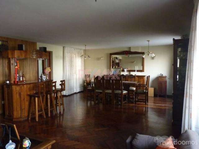 VENDO EXCELENTE DEPARTAMENTO DUPLEX EN SAN BORJA