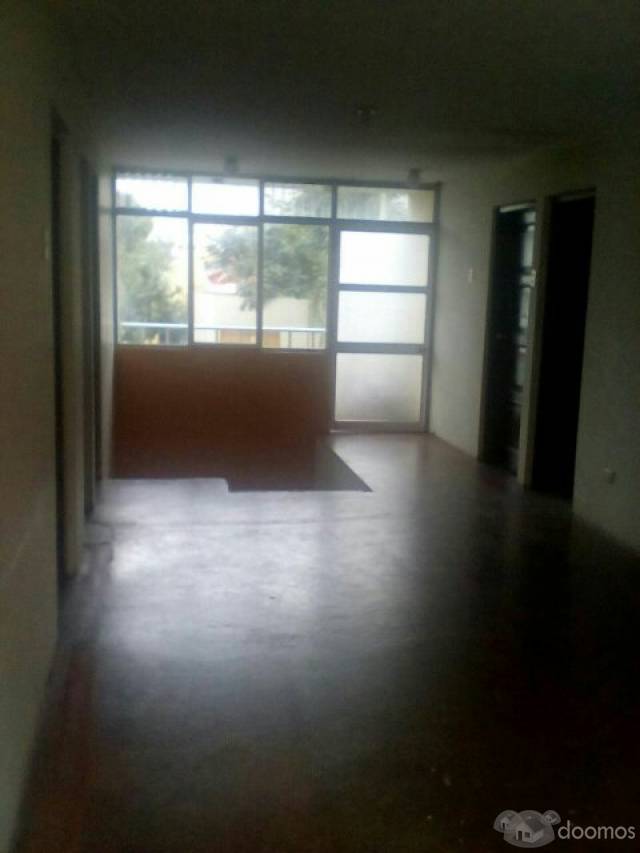 ALKILER DE CASA EN ZONA RESIDENCIAL