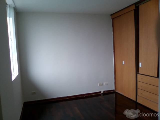 Alquilo departamento en 6ta cuadra de la Av. Javier Prado Oeste (cerca a San Isidro)