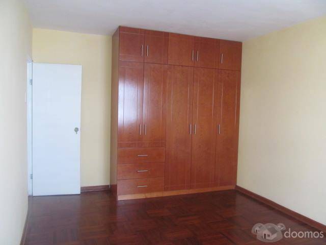 Alquilo 2 habitaciones con closet