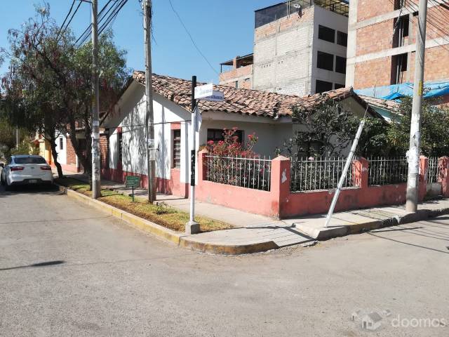 CASA DE 250 MT ESQUINA EN URB LA FLORIDA - WANCHAQ - CUSCO