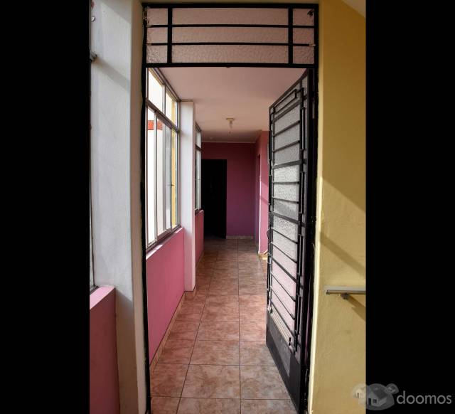 Vendo acogedora casa en Los Olivos