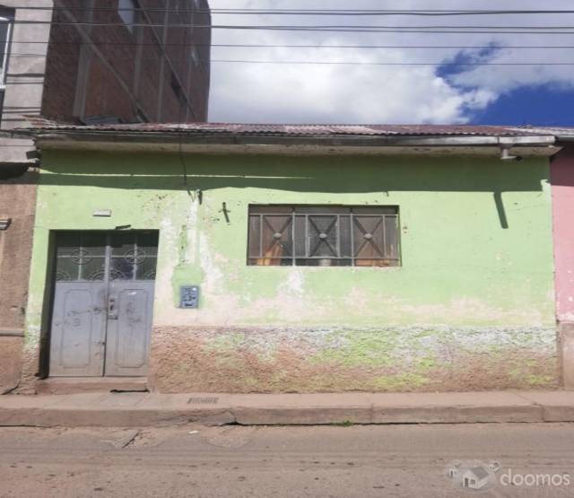 Venta de Casa Como Terreno por Plaza de Armas de Puno