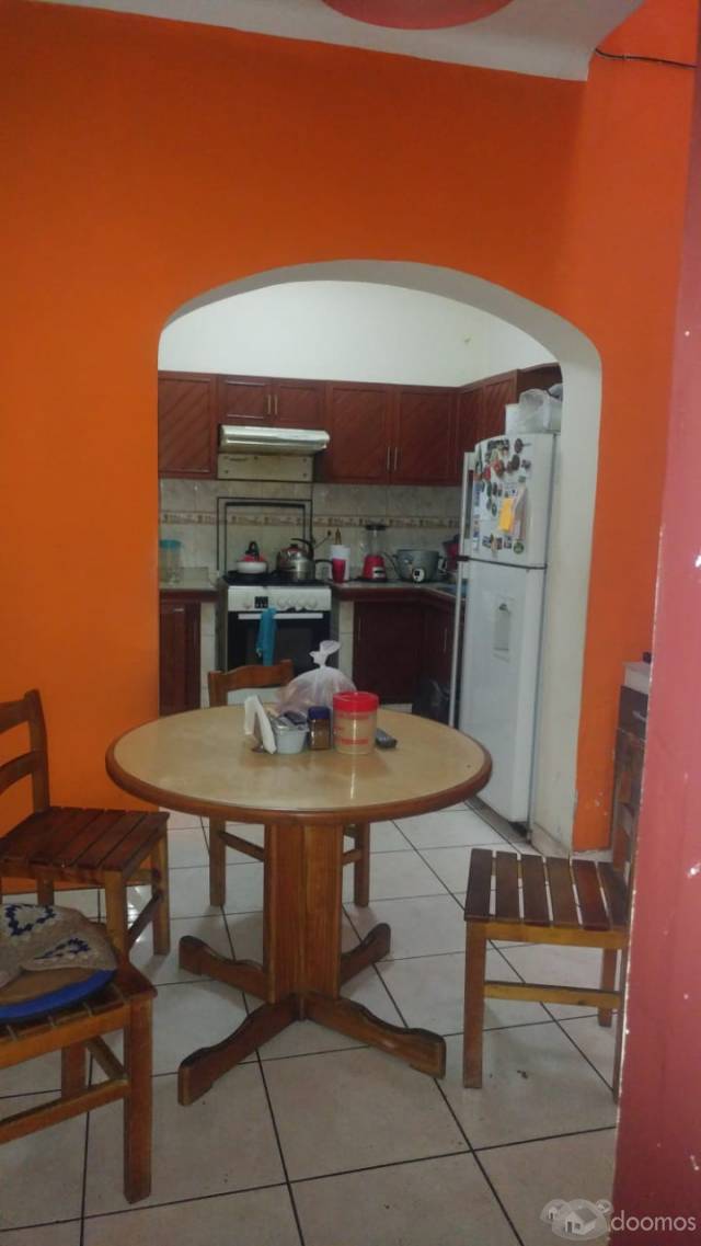 SE VENDE CASA EN JESÚS MARÍA. EXCELENTE UBICACIÓN. PREVIA CITA.