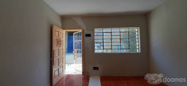 LOCAL COMERCIAL / VIVIENDA