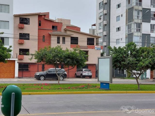 SE VENDE DUPLEX EN SAN BORJA SUR