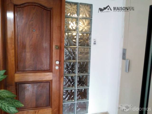 Departamento Vendo 145 M2 3 Dorm. Miraflores (Ref: 711)